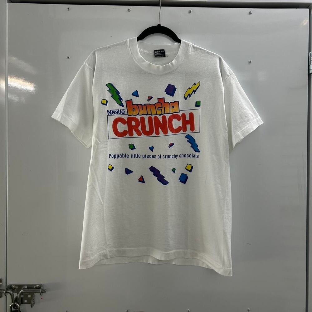 VTG Nestle Buncha Crunch Candy graphic tee